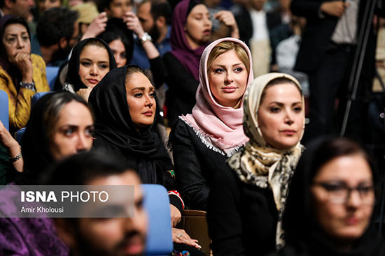 ضیافت افطار روحانی با بازیگران در شب حادثه تروریستی تهران (عکس) عکس جدید بازیگران افطاری رئیس جمهور افطاری حسن روحانی افطاری بازیگران اخبار تهران