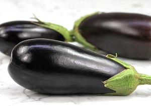 عوراض خوردن زیاد بادنجان