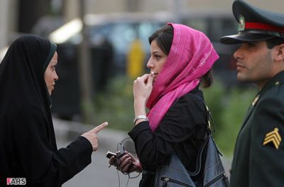 دختران ایرانی و مبارزه با بد حجابی mod.dxd.ir