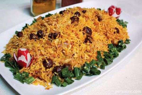 طرز تهیه پلو پیازچه با مرغ