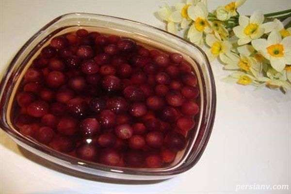 طرز تهیه ترشی انگور قرمز