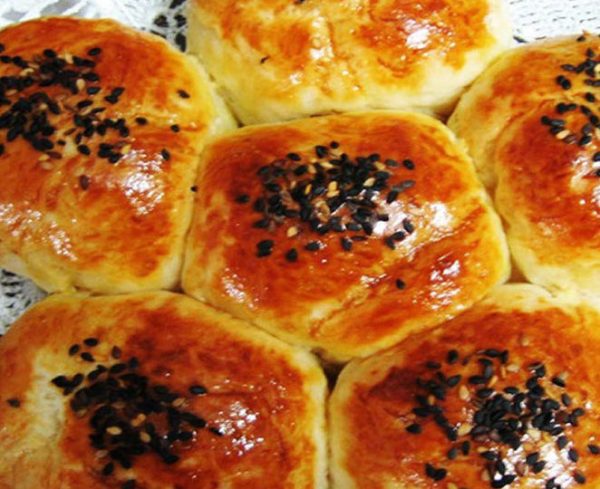 نان عسلی صبحانه
