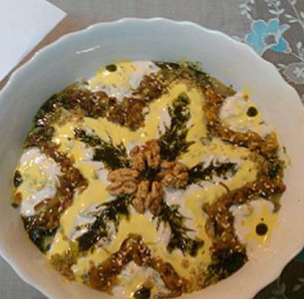 تزیین آش رشته ماه رمضان