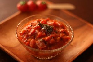 ترشی گوجه فرنگی