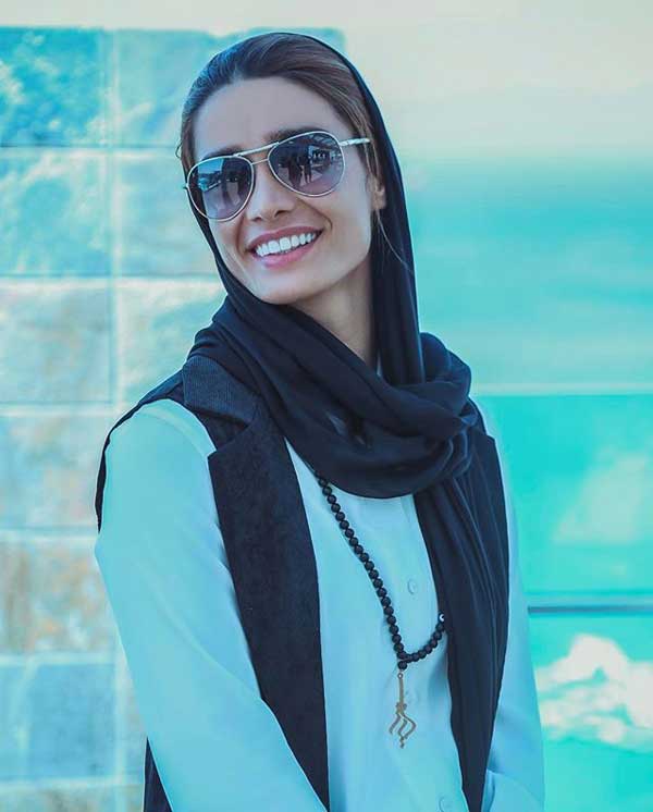 فیلم های تینا آخوند تبار