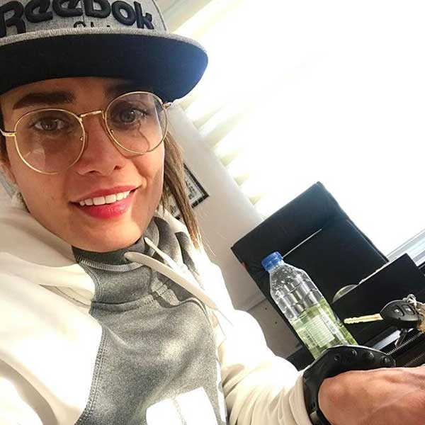 تحصیلات تینا آخوندتبار