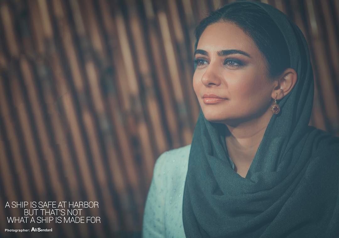 چهره ها در شبکه های اجتماعی 397