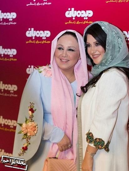 جشن تولد بهنوش بختیاری در یک رستوران با حضور هنرمندان مشهور و خانواده تولد بهنوش بختیاری در یک رستوران