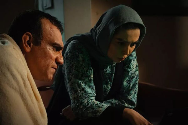 انوش معظمی