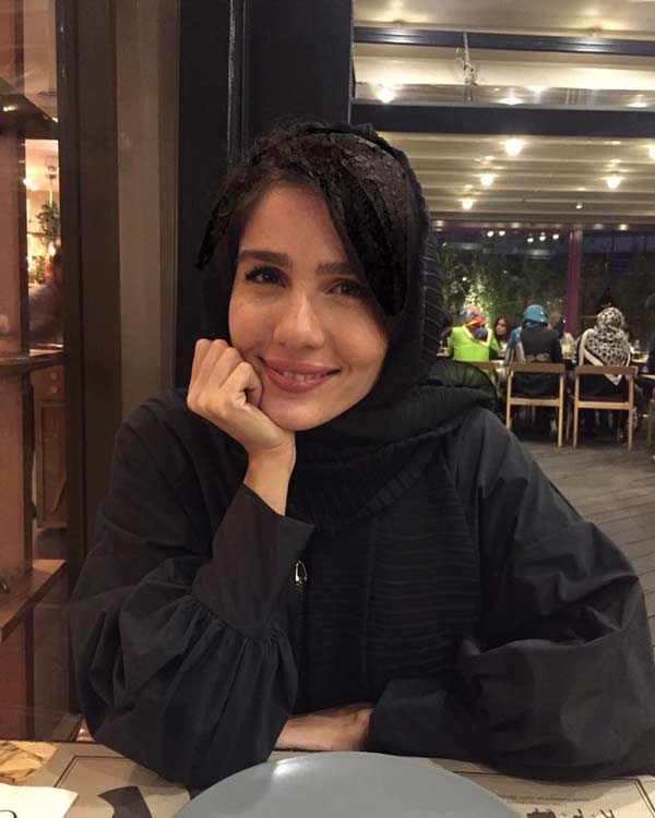بیوگرافی مرجان اتفاقیان