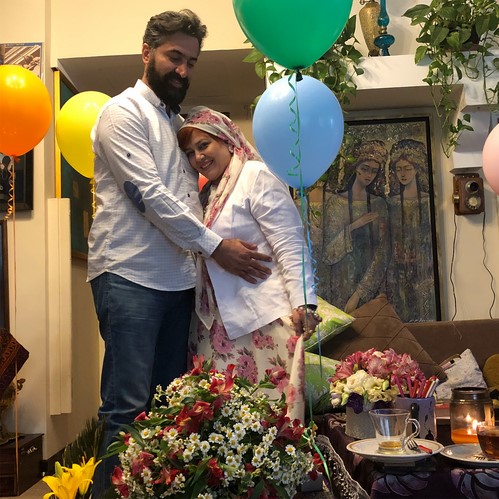 سالگرد عقد بهاره رهنما