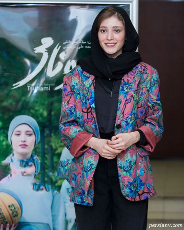 اکران فیلم سونامی
