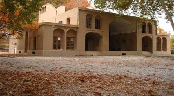 معماری کوشکی باغ