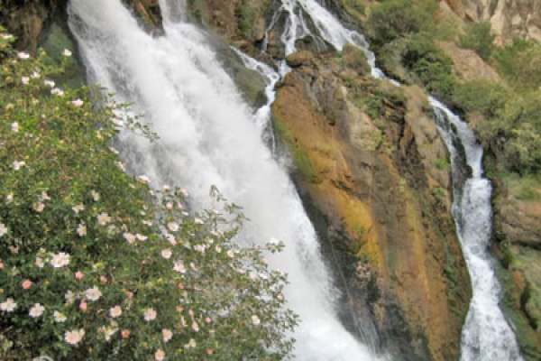 آبشار جاذبه های گردشگری لردگان