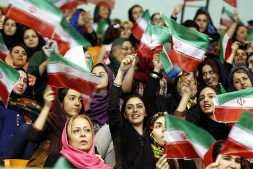 ورود زنان ایرانی به استادیوم
