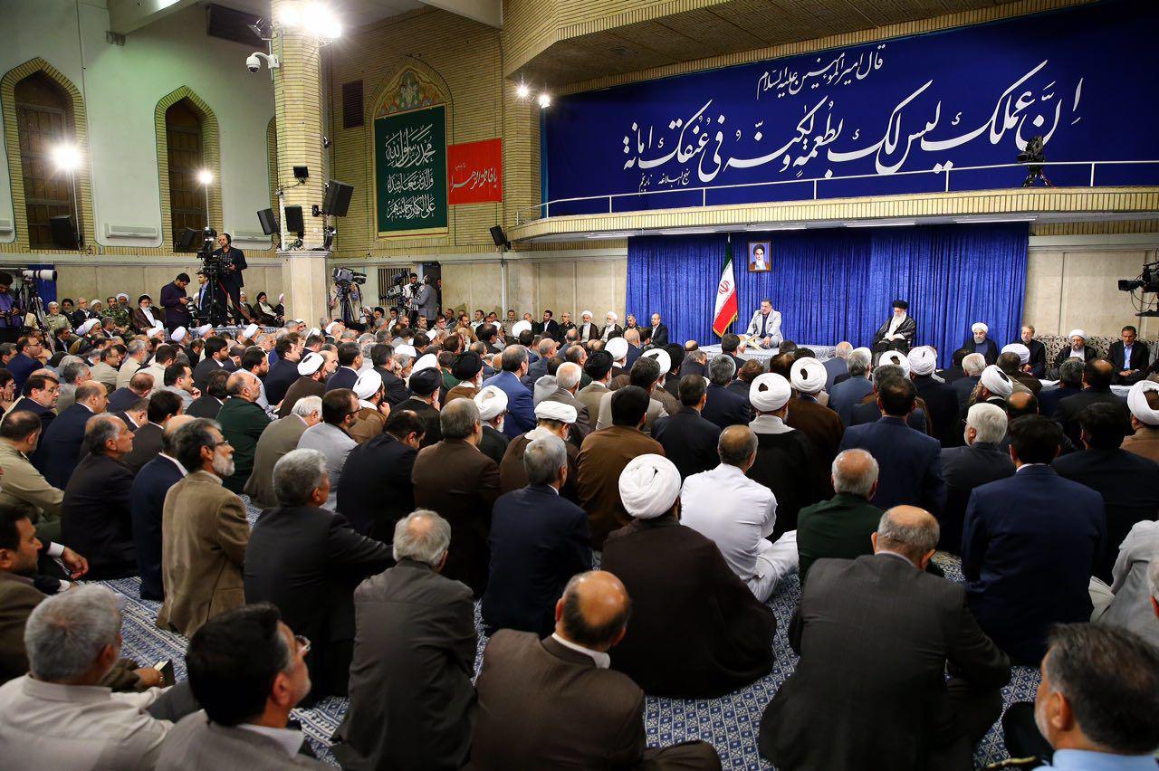 دیدار مسئولان با رهبری