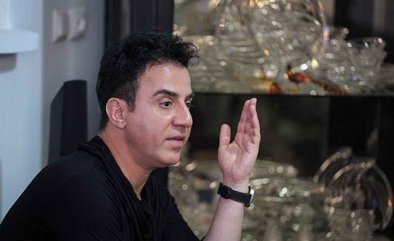 عمو پورنگ در خانه بنیتا