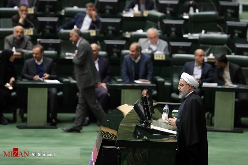 تقدیم بودجه سال ۹۷ توسط روحانی