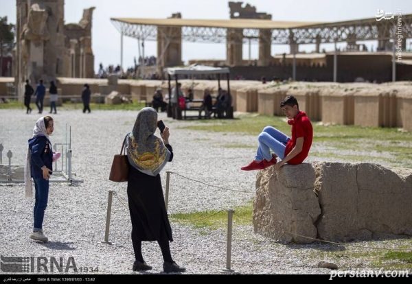مسافران نوروزی تخت جمشید