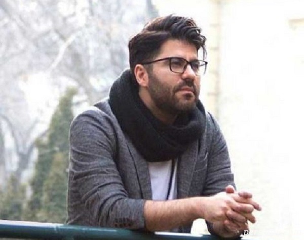 خواننده موسیقی پاپ