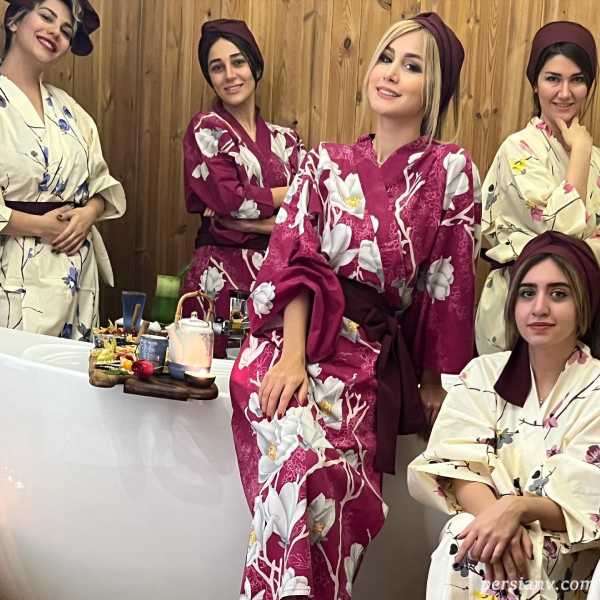 سپیده بزمی پور و دوستانش