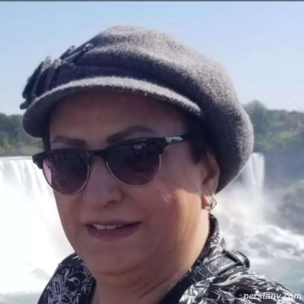 مریم امیرجلالی کنار آبشار نیاگارا