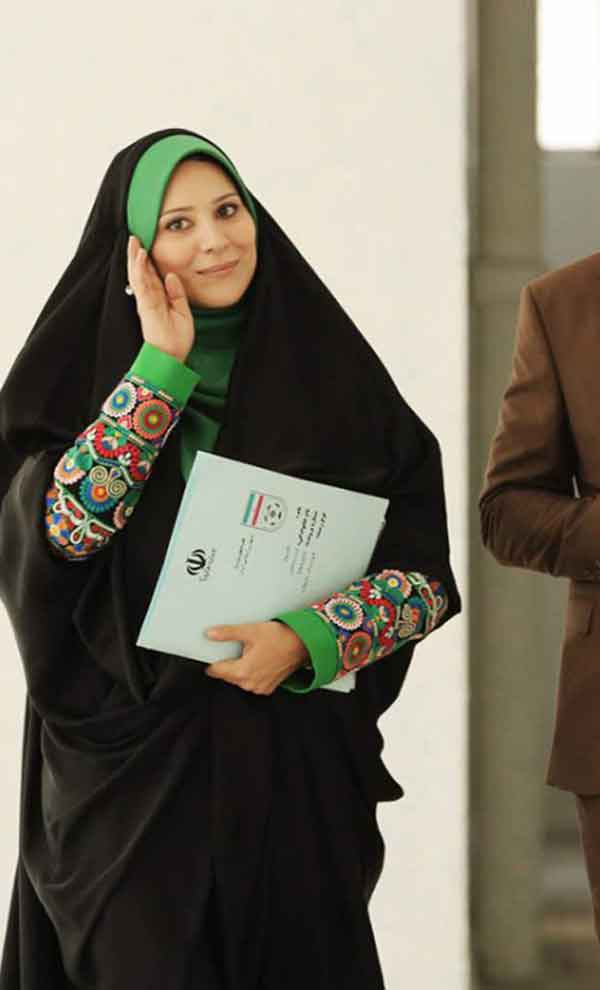 بازیگران با چادر مشکی