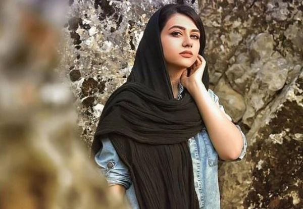 سرنا امینی بدون آرایش