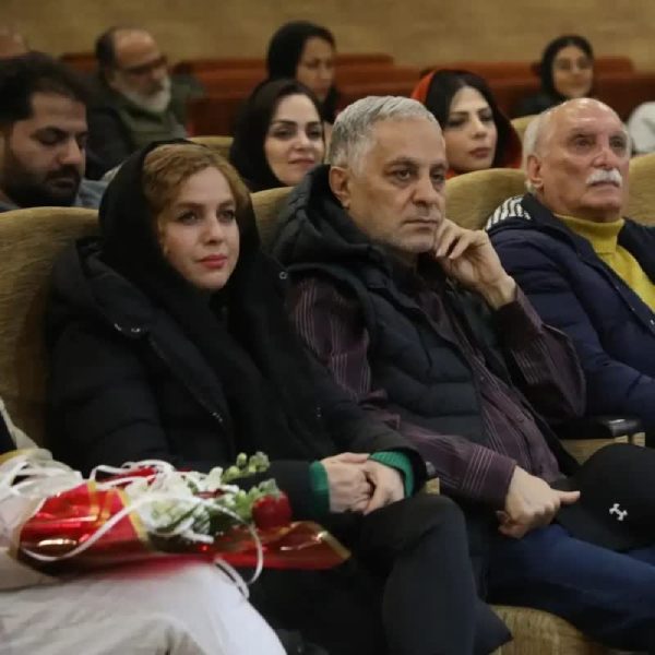 اکرم مهدوی بازیگر
