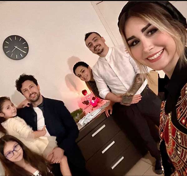 سپیده بزمی پور و خانواده برادرش