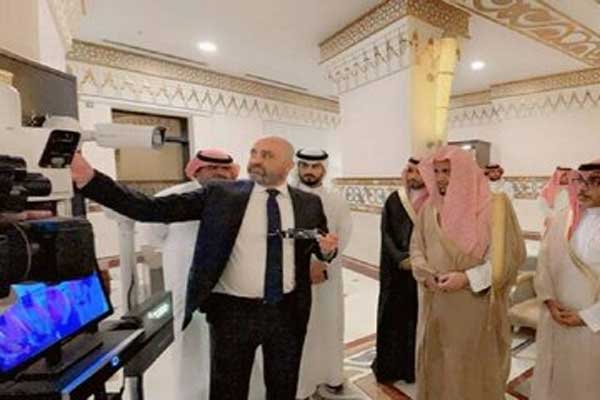 ترجمه زبان متهمان را به ۱۴۲ زبان دنیا 