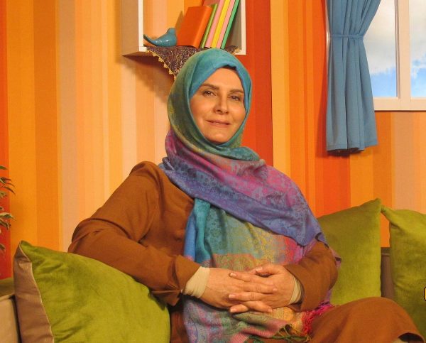 گیتی خامنه مجری دهه شصت