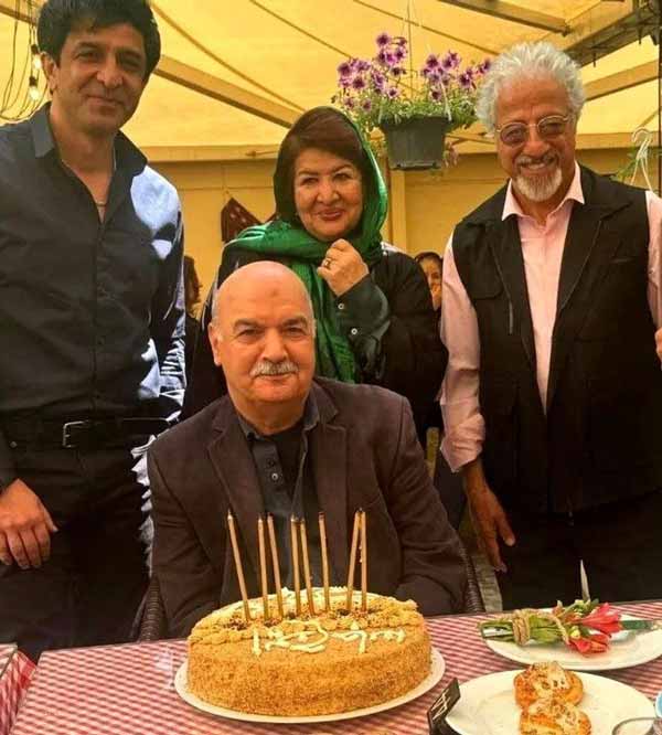 حضور علیرضا خمسه و پوران درخشنده و مجید یاسر در جشن تولد ۶۵ سالگی ایرج طهماس