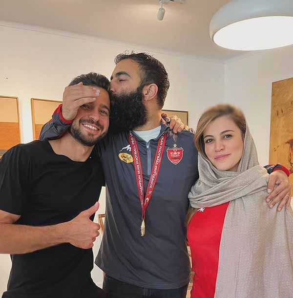 شیدا خلیق و همسرش در شادی قهرمانی تیم پرسپولیس