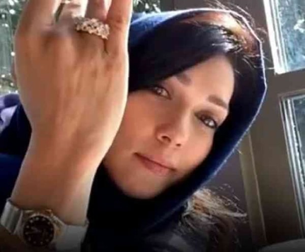 حلقه نامزدی شهرزاد کمال‌ زاده