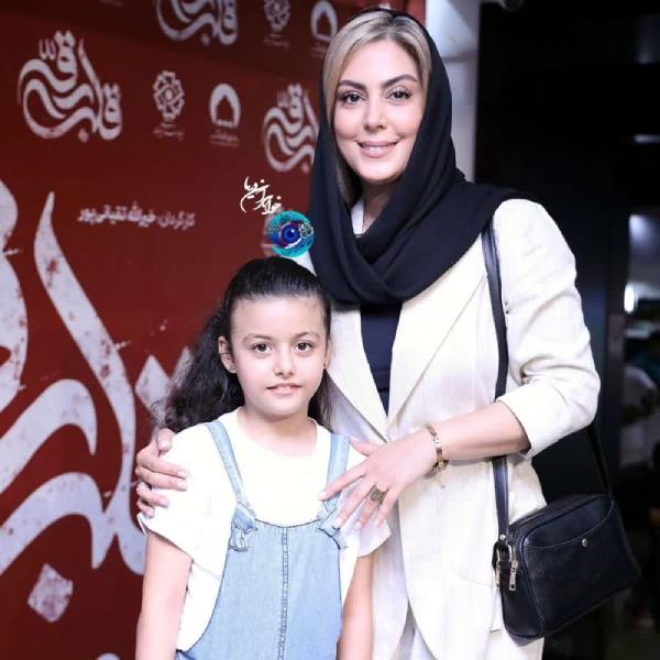 عکس دختر خوانده نیلوفر شهیدی