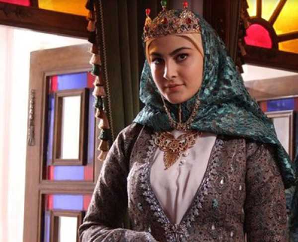 مریم مومن