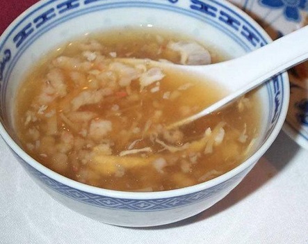 ریختن زهر در غذا