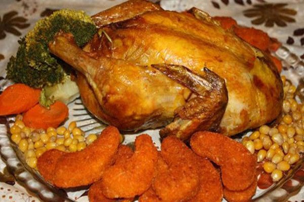 دورچین مرغ شکم پر خوشمزه دورچین مرغ شکم پر