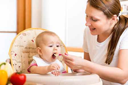 تغذیه کودک تغذیه کودک در سال اول زندگی