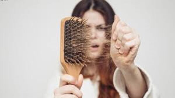 جلوگیری از ریزش مو به آسان