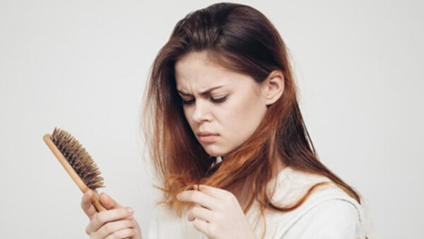 جلوگیری از ریزش مو به آسان