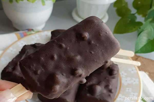 بستنی یخی شکلاتی، مخصوص این هواست