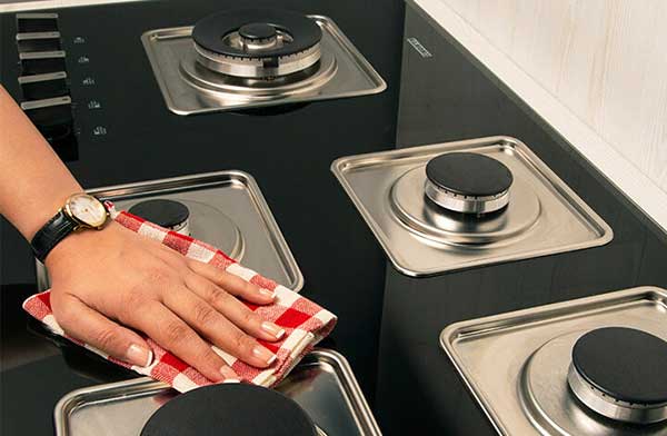 تمیز کردن چربی اجاق تمیز کردن چربی اجاق