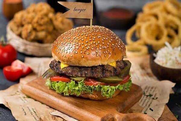 طرز تهیه همبرگر هامبورگ