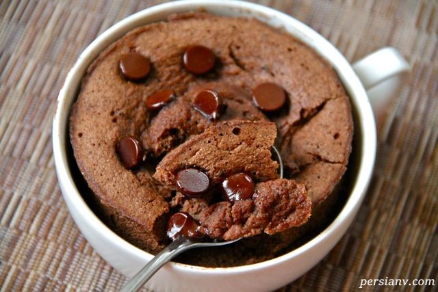 روش تهیه کیک شکلات فوری در فنجان