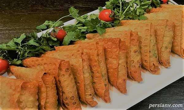 سمبوسه پیتزایی سمبوسه پیتزایی