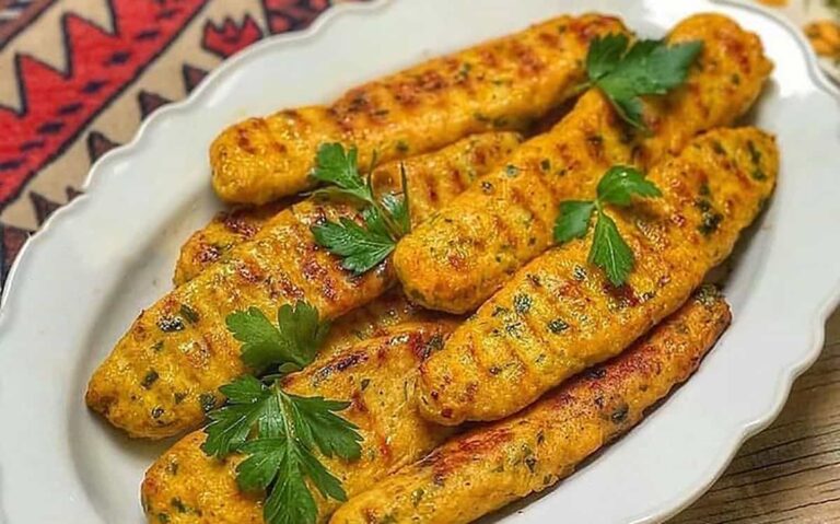 کباب کوبیده مرغ در ماهیتابه
