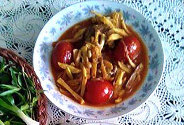 خورش سیب زمینی و گوجه فرنگی با غوره