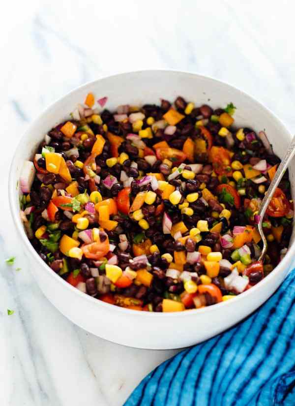 طرز تهیه سالاد لوبیا سیاه